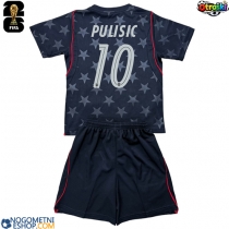 Otroški Nogometni dresi Združene države Christian Pulisic #10 Gostujoči SP 2026 Kratek Rokav (+ Kratke hlače)